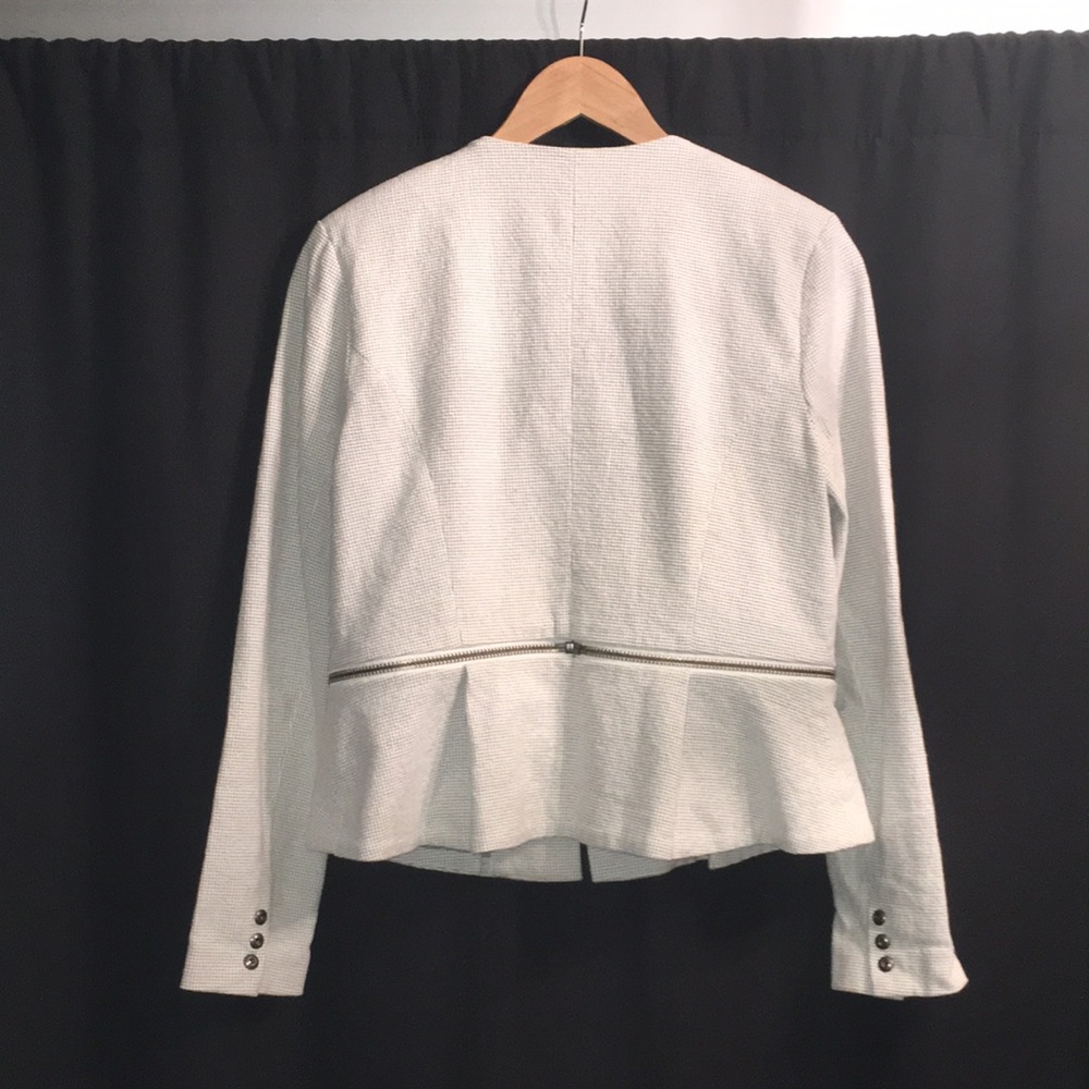 Convertible Jacket - Picture 5 of 10